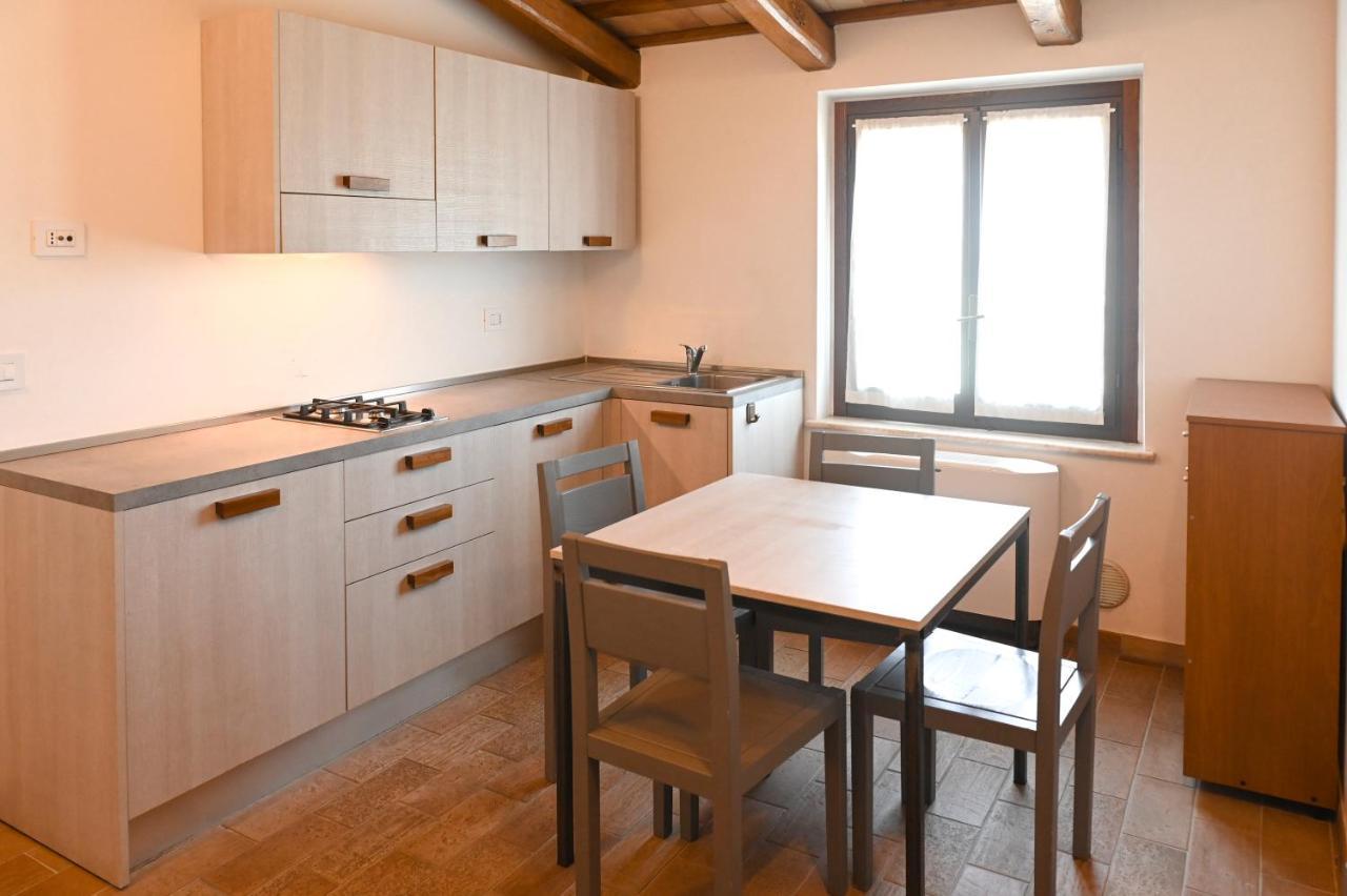 Moretti Village - B&B チヴィタノーヴァ・マルケ エクステリア 写真
